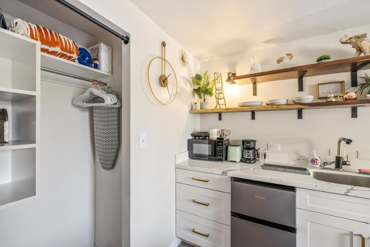 Bright & Cozy Condo Unit With Balcony! Honolulu Eksteriør bilde