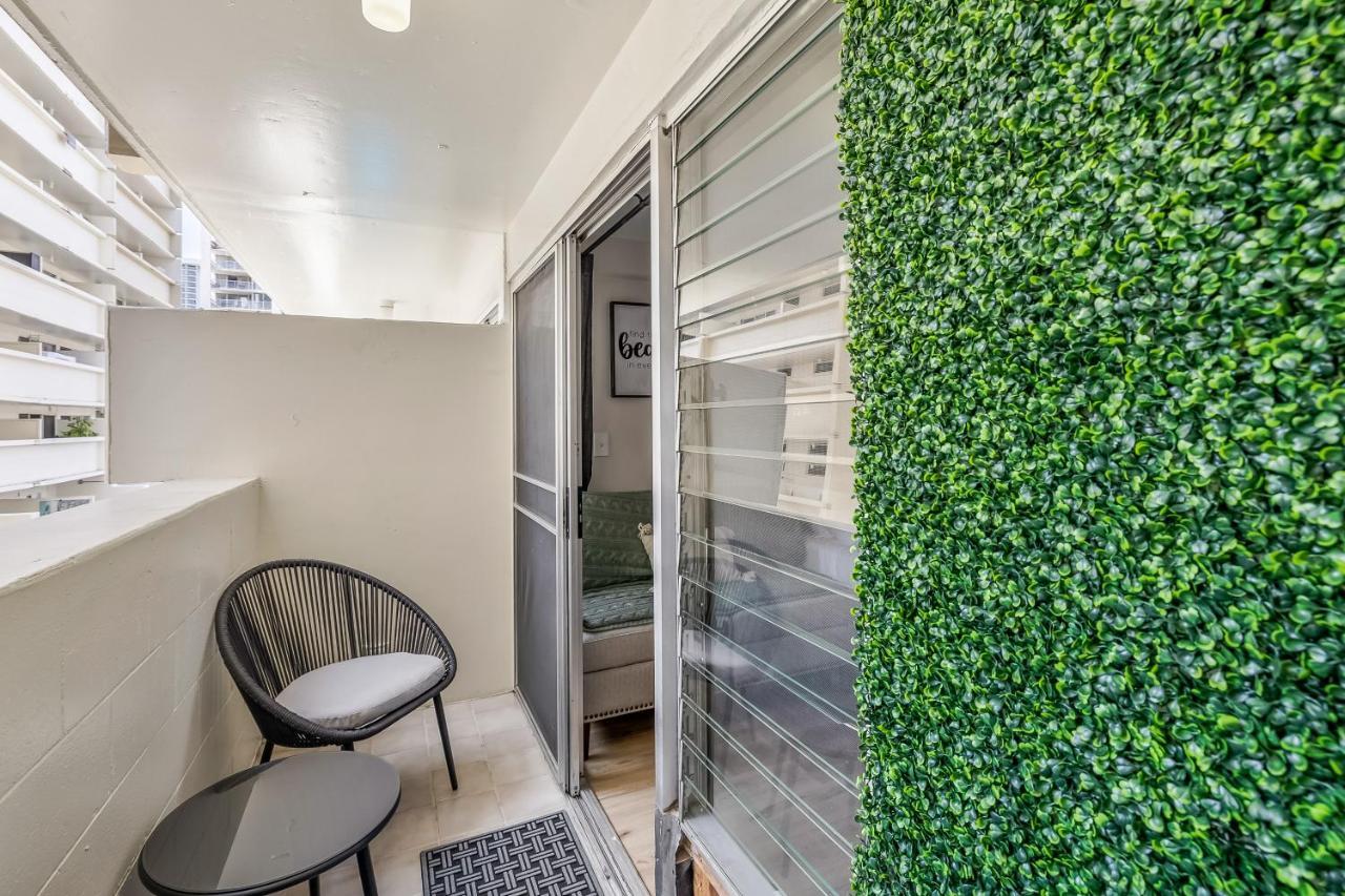 Bright & Cozy Condo Unit With Balcony! Honolulu Eksteriør bilde